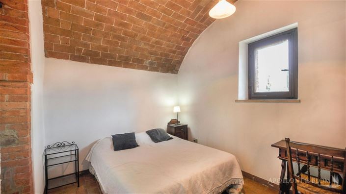 Image No.14-7 Bed Apartment for sale