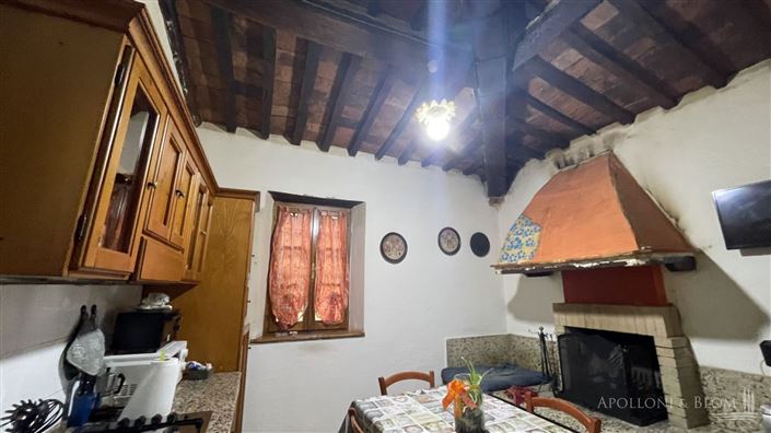 Image No.20-7 Bed Apartment for sale