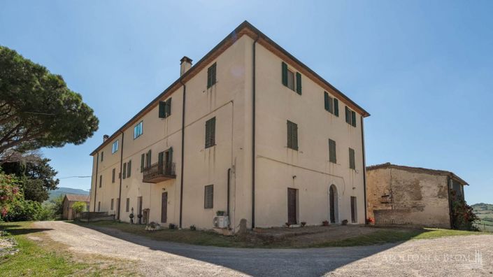 Image No.26-12 Bed Apartment for sale