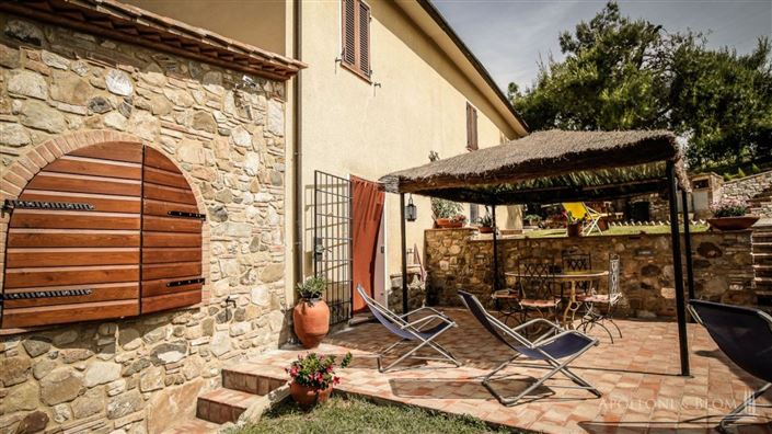 Image No.24-8 Bed Apartment for sale