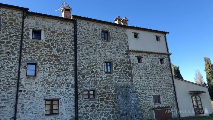 Image No.19-14 Bed Apartment for sale