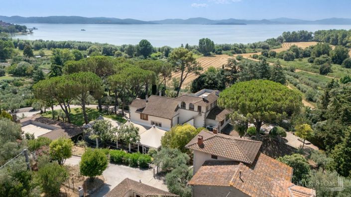 Image No.2-Villa de 4 chambres à vendre à Pérouse