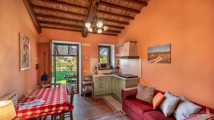 Image No.23-8 Bed Apartment for sale