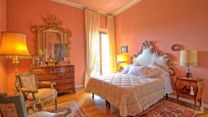 Image No.11-5 Bed Apartment for sale