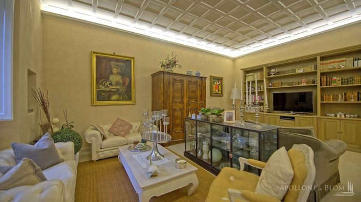 Image No.8-5 Bed Apartment for sale