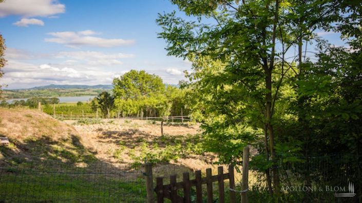 Image No.25-2 Bed Country House for sale