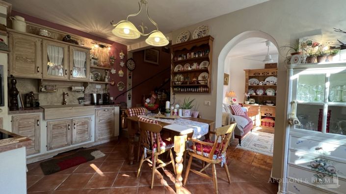 Image No.30-2 Bed Country House for sale