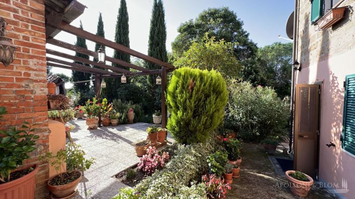 Image No.8-2 Bed Country House for sale