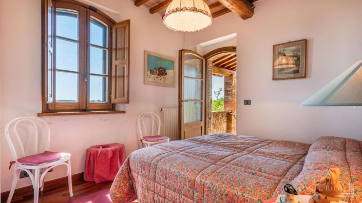 Image No.12-4 Bed Apartment for sale