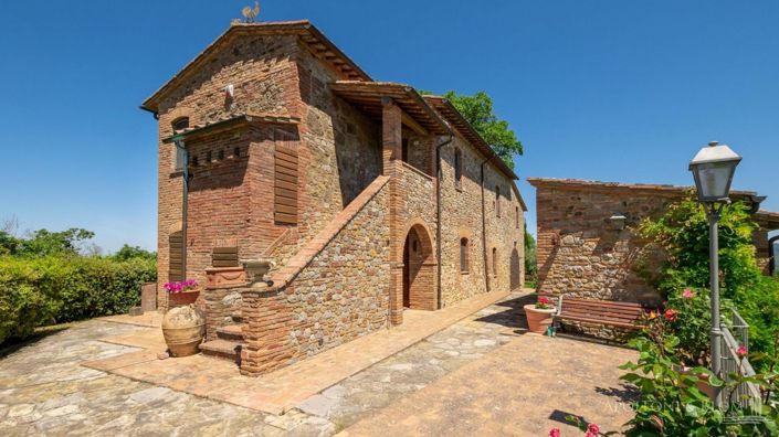 Image No.2-4 Bed Apartment for sale