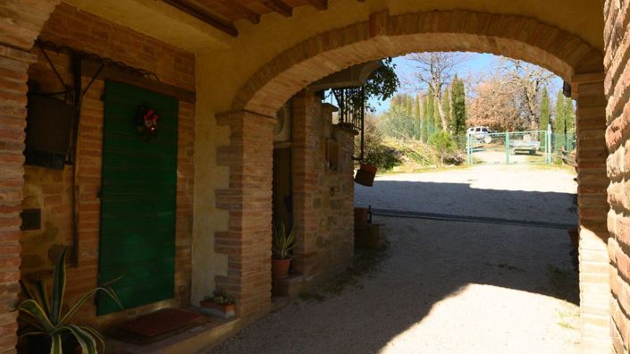 Image No.23-6 Bed Apartment for sale