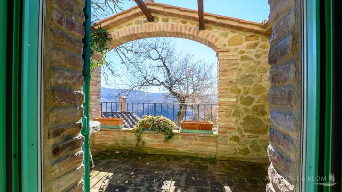 Image No.28-6 Bed Apartment for sale