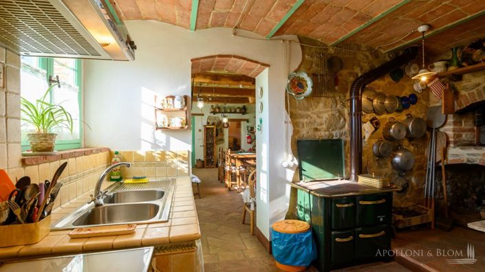 Image No.5-6 Bed Apartment for sale