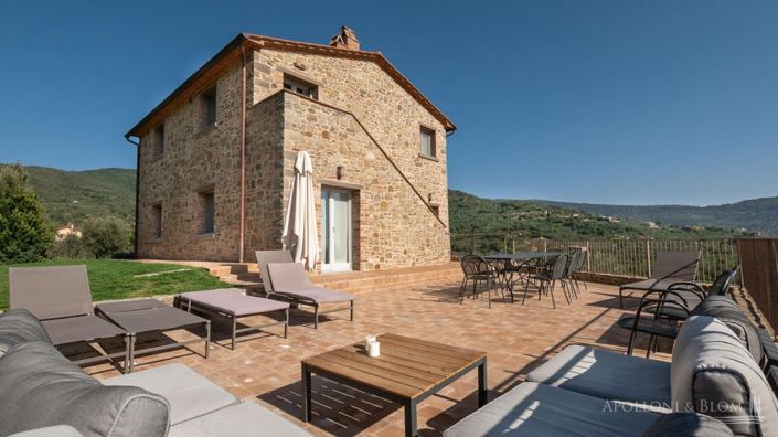 Image No.10-5 Bed Villa for sale