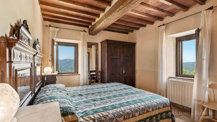 Image No.20-Appartement de 16 chambres à vendre à Arezzo