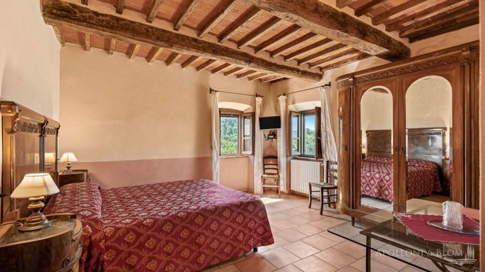 Image No.22-Appartement de 16 chambres à vendre à Arezzo