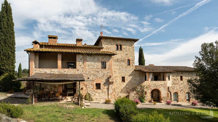 Image No.15-12 Bed Apartment for sale