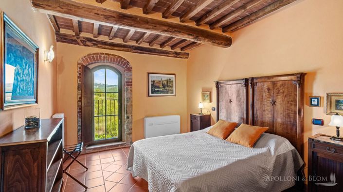 Image No.22-12 Bed Apartment for sale