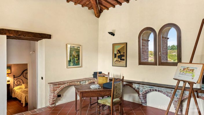 Image No.23-12 Bed Apartment for sale