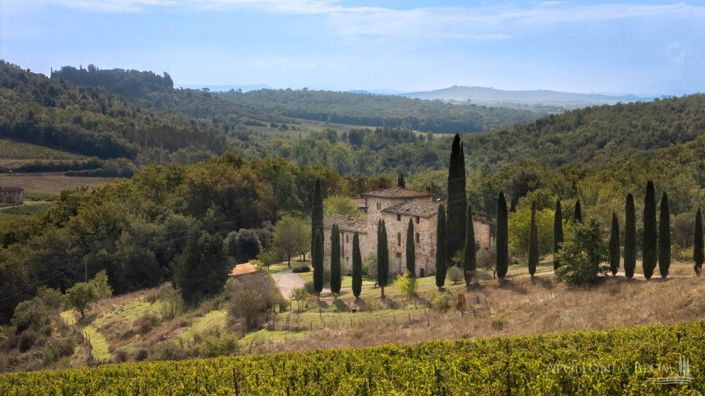 Image No.8-12 Bed Apartment for sale