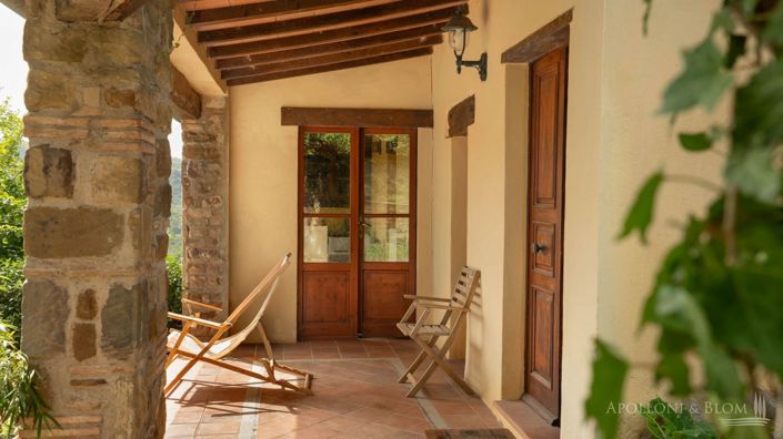 Image No.12-8 Bed Apartment for sale