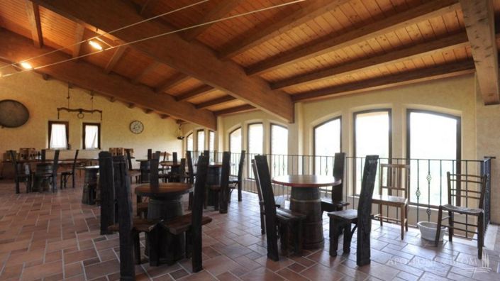 Image No.12-2 Bed Vineyard for sale