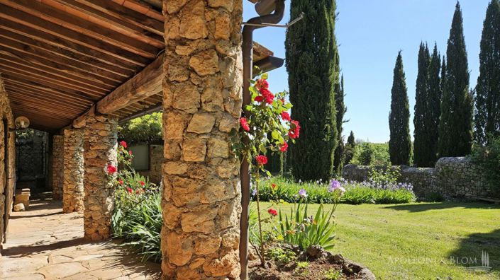 Image No.17-14 Bed Apartment for sale