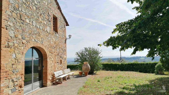 Image No.16-13 Bed Vineyard for sale