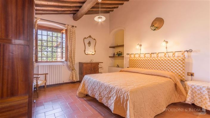 Image No.22-6 Bed Apartment for sale