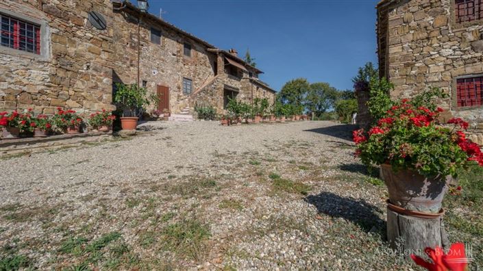 Image No.3-6 Bed Apartment for sale