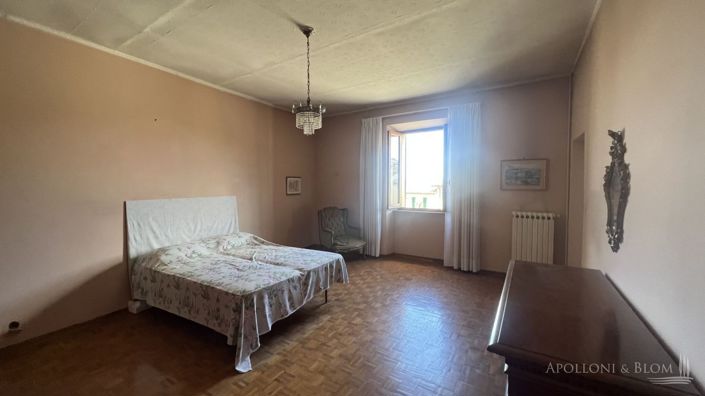 Image No.19-2 Bed Apartment for sale