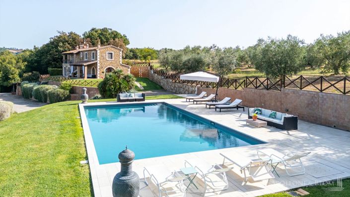 Image No.1-4 Bed Villa for sale
