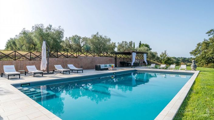 Image No.12-4 Bed Villa for sale