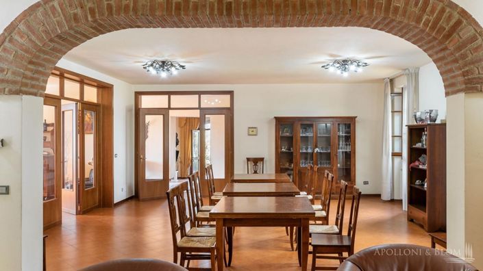 Image No.19-13 Bed Apartment for sale