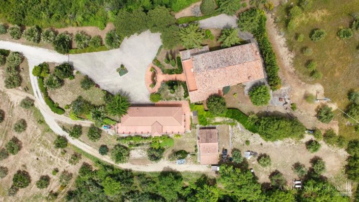 Image No.8-13 Bed Apartment for sale