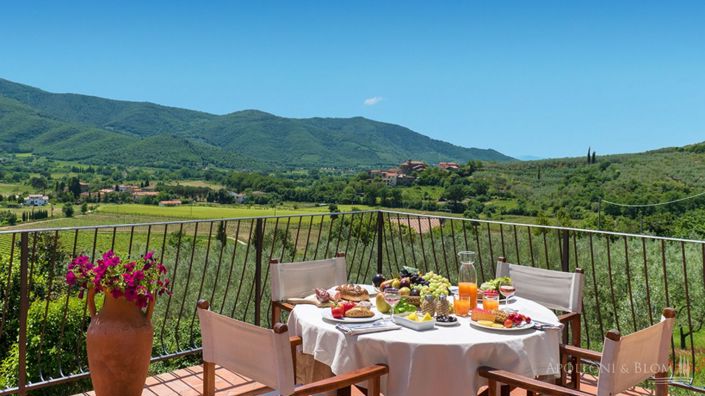 Image No.11-7 Bed Apartment for sale