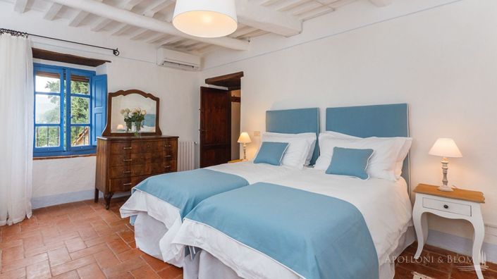 Image No.17-7 Bed Apartment for sale