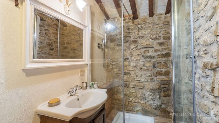 Image No.20-7 Bed Apartment for sale