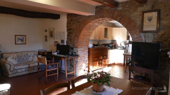 Image No.25-7 Bed Apartment for sale