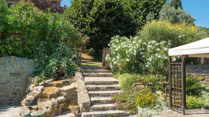 Image No.8-7 Bed Apartment for sale