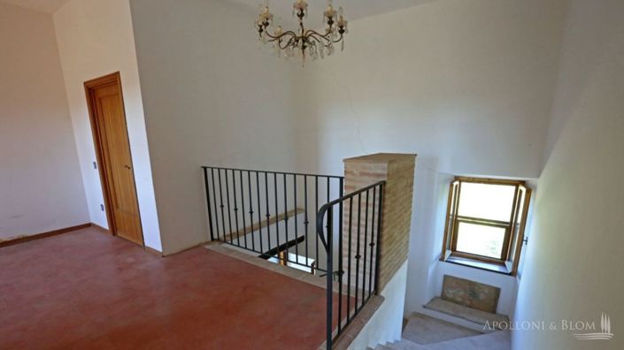 Image No.14-6 Bed Apartment for sale