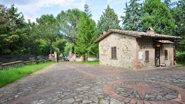 Image No.26-6 Bed Apartment for sale