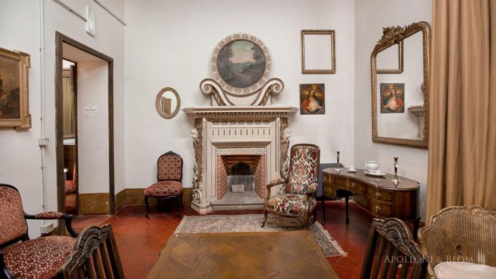 Image No.13-8 Bed Villa for sale