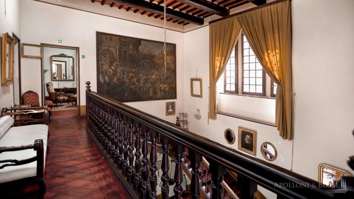 Image No.16-8 Bed Villa for sale