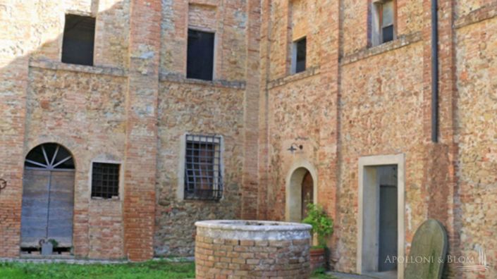 Image No.6-Châteaux de 10 chambres à vendre à Montalcino