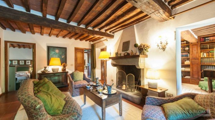 Image No.24-8 Bed Apartment for sale