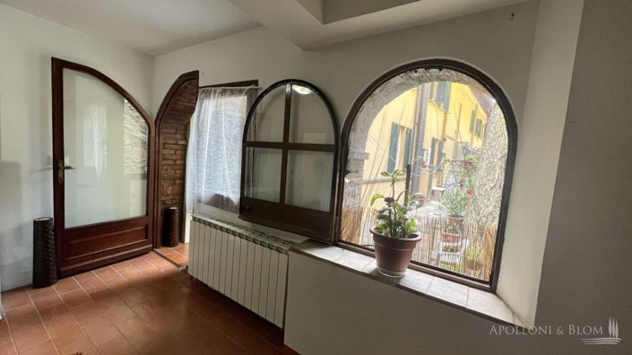 Image No.1-3 Bed Apartment for sale