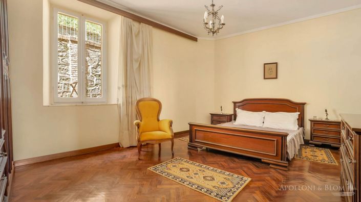 Image No.11-3 Bed Apartment for sale