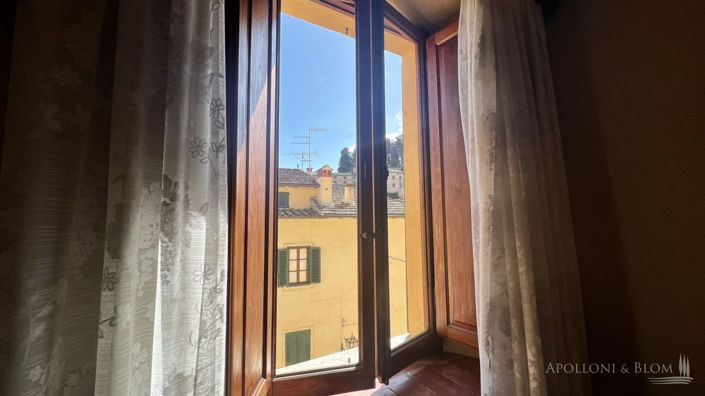 Image No.17-3 Bed Apartment for sale