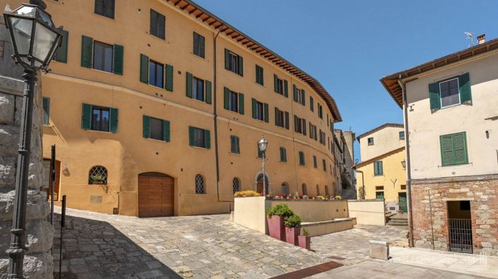 Image No.17-3 Bed Apartment for sale